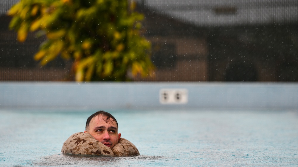 MARFORPAC personnel conduct water survival training