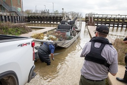 Wallisville Park staff cleans up abandoned crab traps