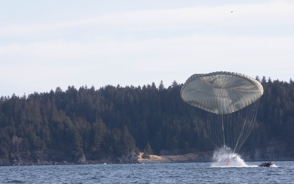Navy SEALs Parachute into Arctic Waters