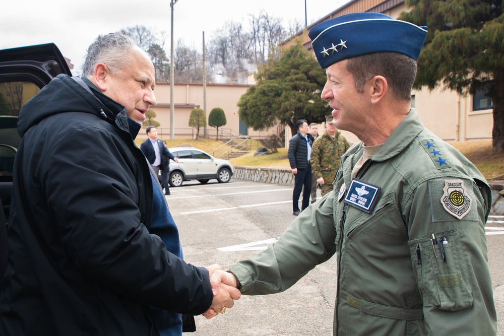 U.S. Navy Secretary visits Osan AB