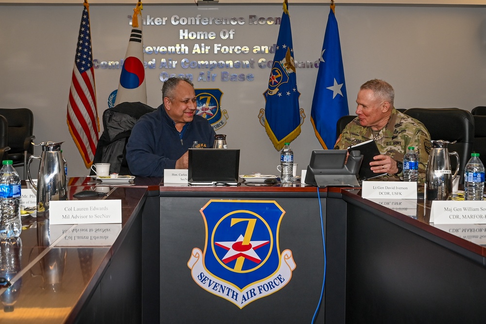 U.S. Navy Secretary visits Osan AB