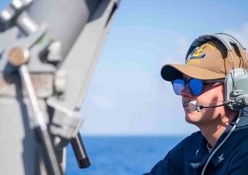 USS Kidd (DDG-100) Transits The Luzon Strait