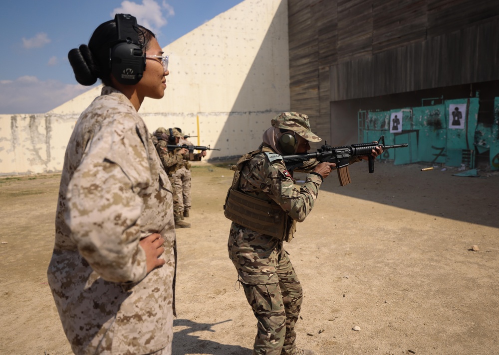 U.S. Marines, Jordanian Soldiers Conduct All-Female Marksmanship SMEE