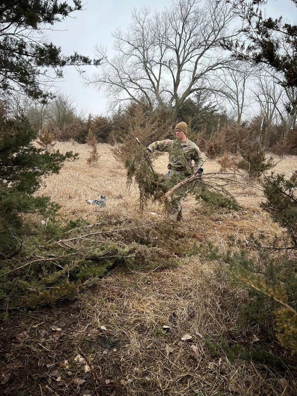 Nebraska Infantry receives survival training from Air Force SERE instructors