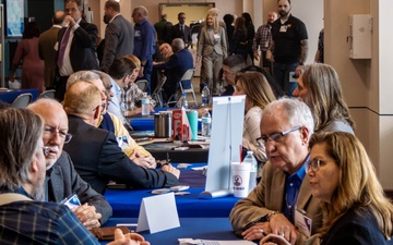 Redstone industry event connects small businesses with prime contractors