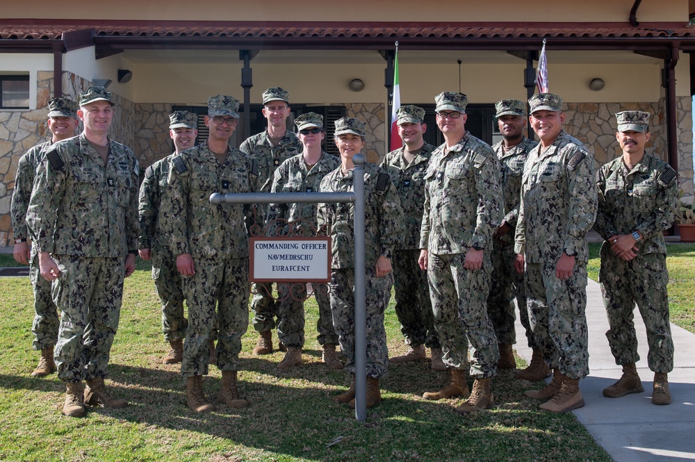 Naval Medical Forces Pacific Commander Visits NAMRU EURAFCENT and NMRTC Sigonella