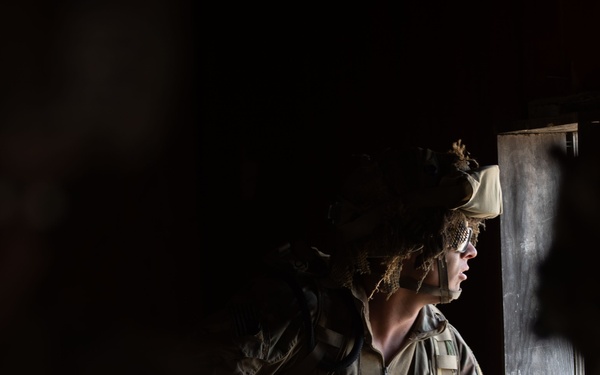 U.S. Soldiers conduct urban warfare experimentation during PC-C4