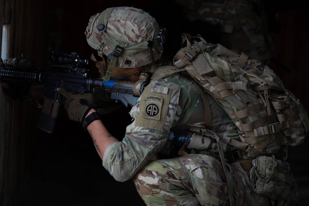 U.S. Soldiers conduct urban warfare experimentation during PC-C4