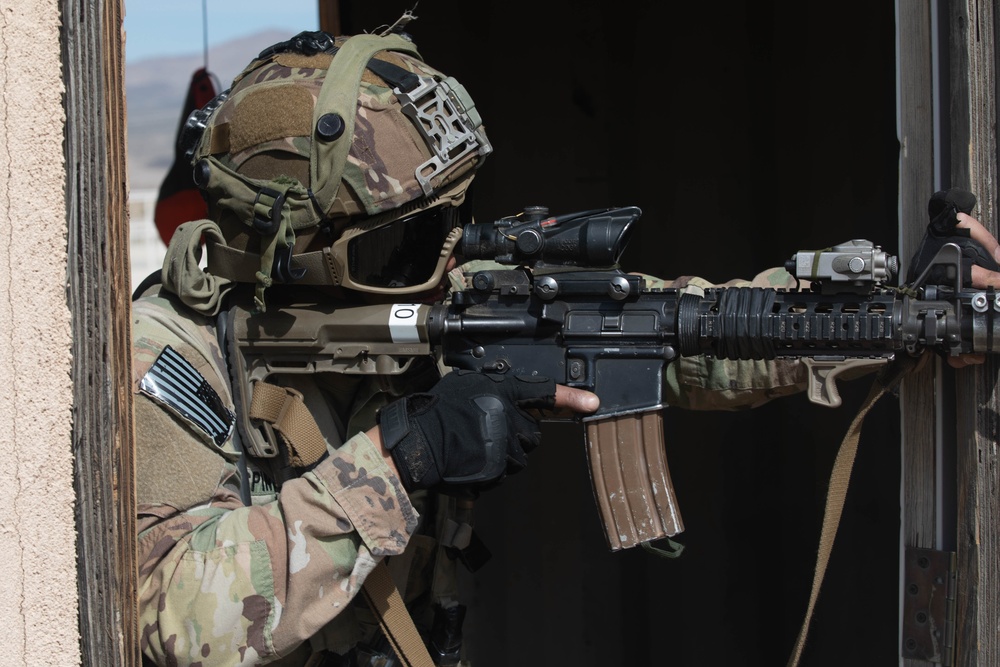 U.S. Soldiers conduct urban warfare experimentation during PC-C4