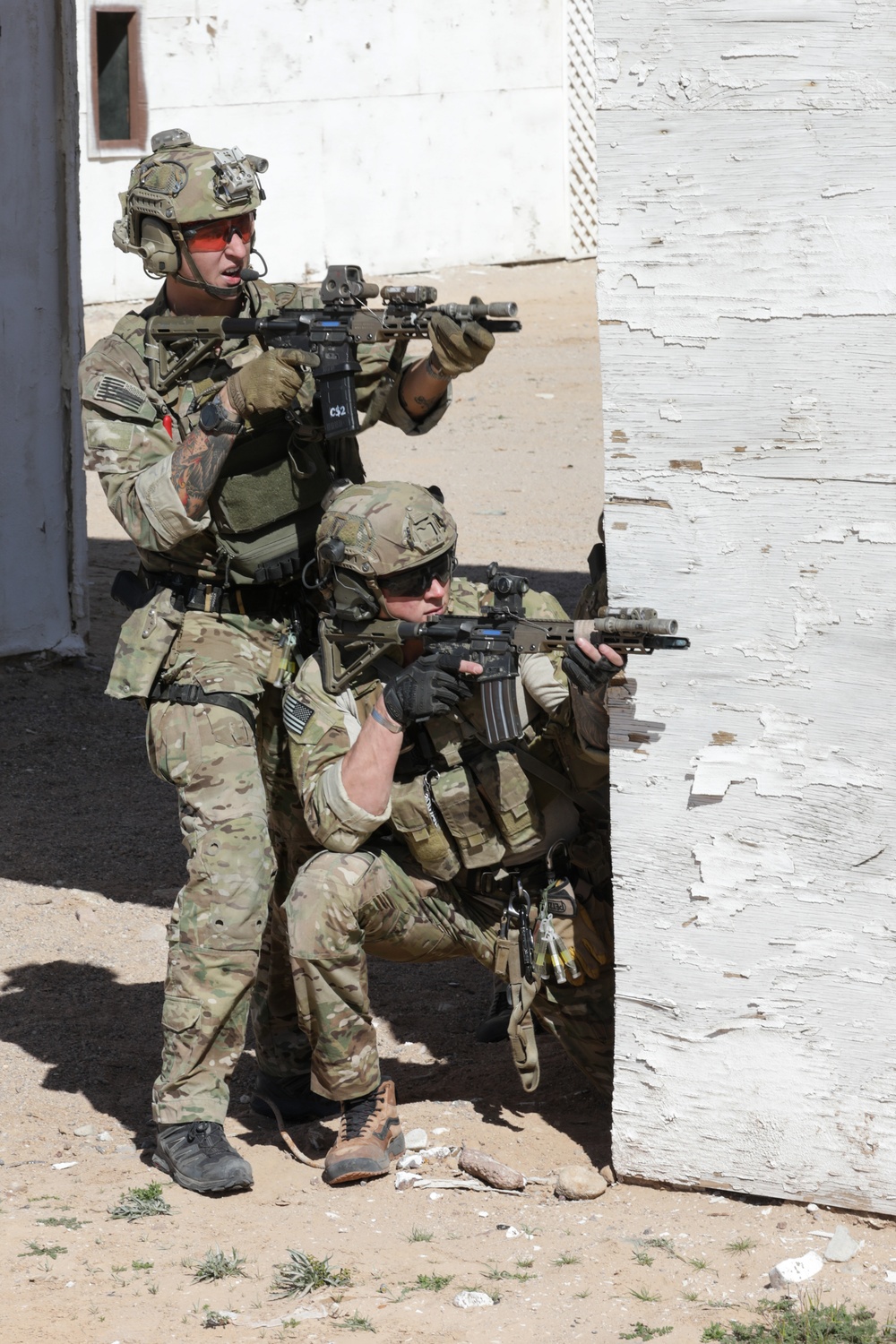 U.S. Soldiers conduct urban warfare experimentation during PC-C4