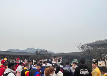Thunder Brigade Soldiers visit Joseon Palace in Seoul