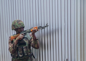 Justified Accord participants conduct urban operations course