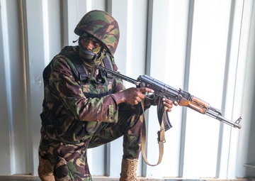 Justified Accord participants conduct urban operations course