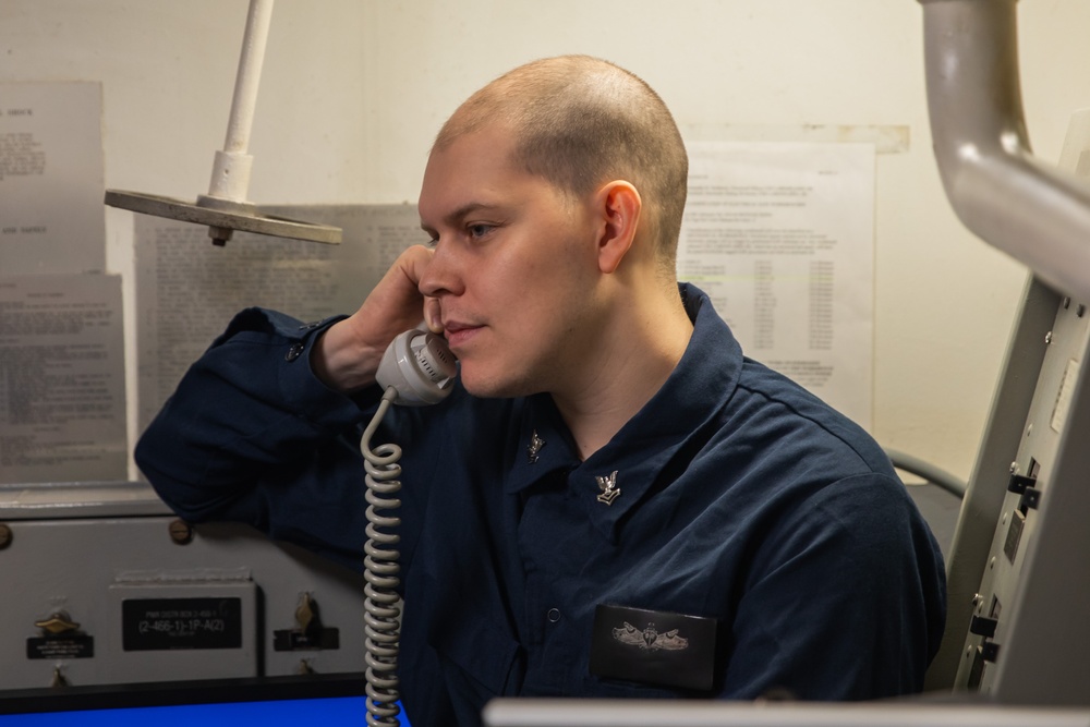 USS Laboon (DDG 58) Conducts Routine Operations