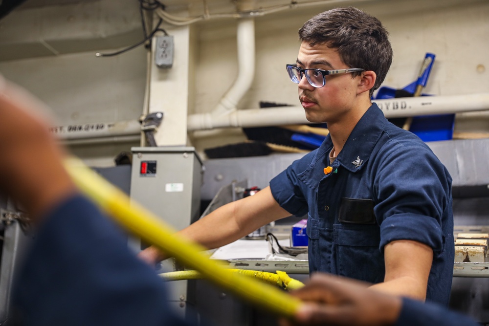 USS Laboon (DDG 58) Conducts Routine Operations