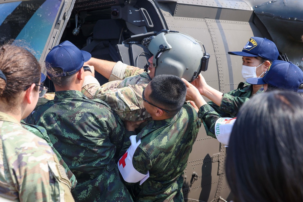 16th CAB Conducts Pilot Extraction and Patient Transport Training with Royal Thai Army Allies during Cobra Gold 2024