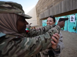 U.S. Marines, Jordanian Soldiers Conduct All-Female Marksmanship SMEE [Image 8 of 10]