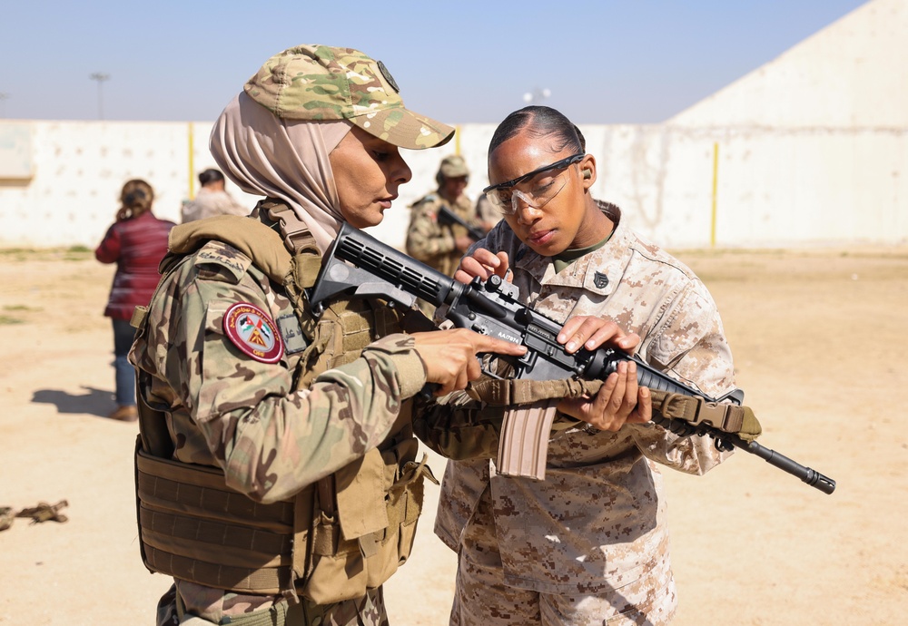 U.S. Marines, Jordanian Soldiers Conduct All-Female Marksmanship SMEE