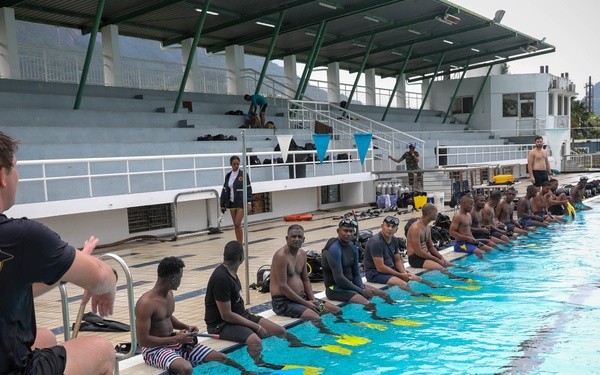 Cutlass Express Dive Training