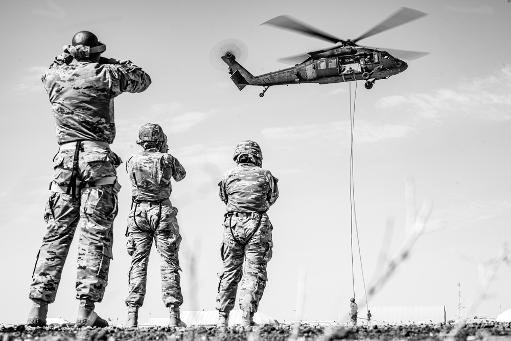 82nd CAB Rappel Master