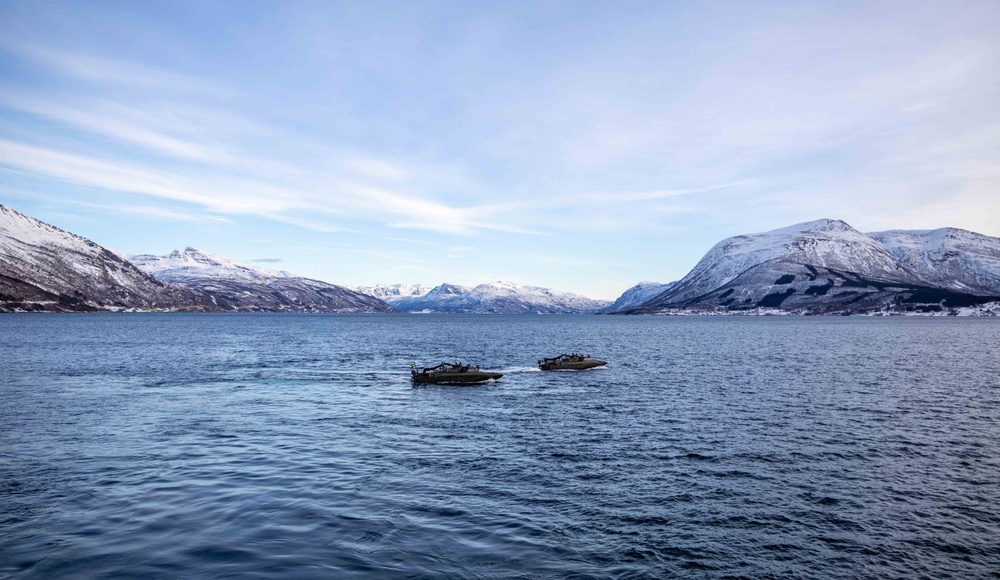 USS Gunston Hall conducts small boat operations with Swedish and Finnish Marines during Steadfast Defender 24