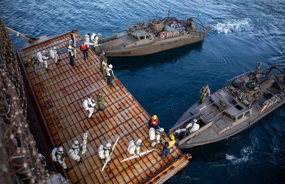 USS Gunston Hall conducts small boat operations with Swedish and Finnish Marines during Steadfast Defender 24