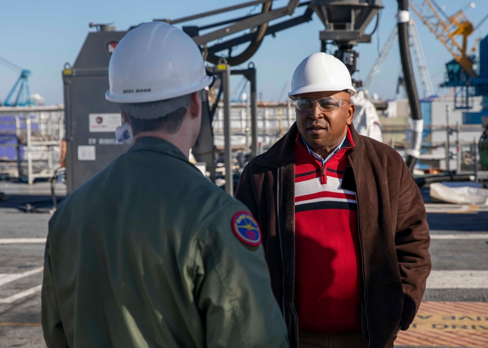 Mayor of Portsmouth Tours USS George H.W. Bush (CVN 77)