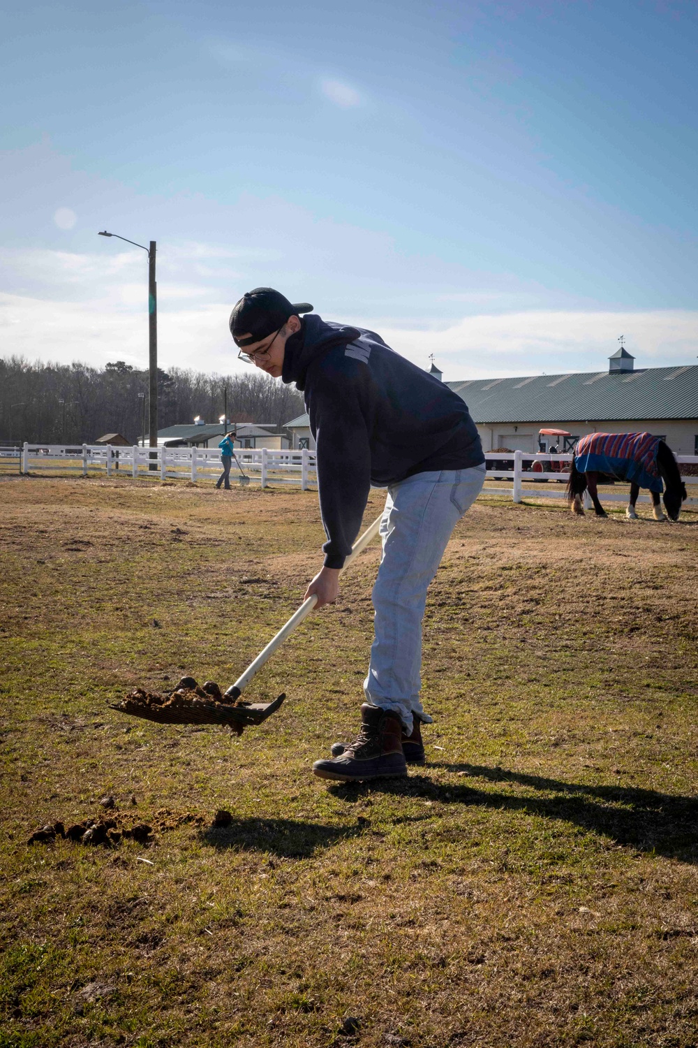 USS George H.W. Bush (CVN 77) Sailors Volunteer in Community