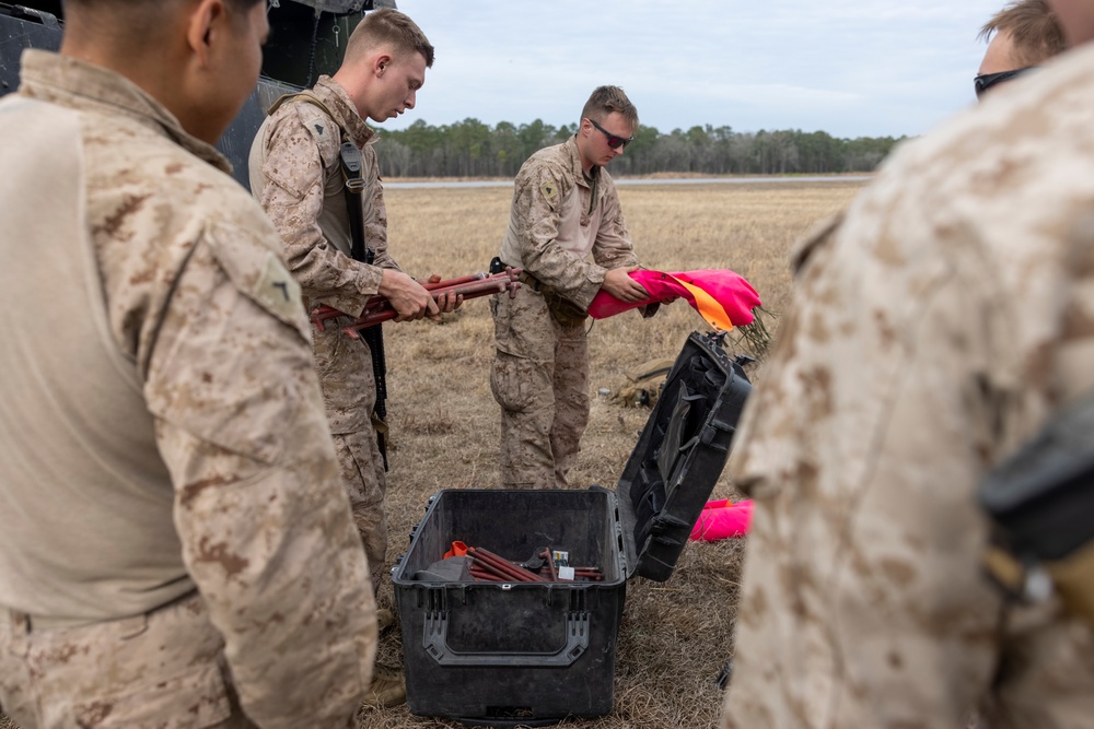 2nd Distribution Support Battalion Conducts Air Delivery Training