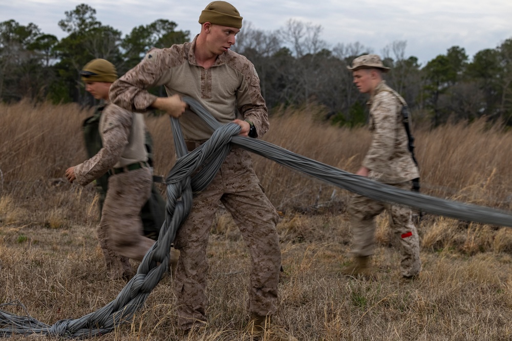 2nd Distribution Support Battalion Conducts Air Delivery Training