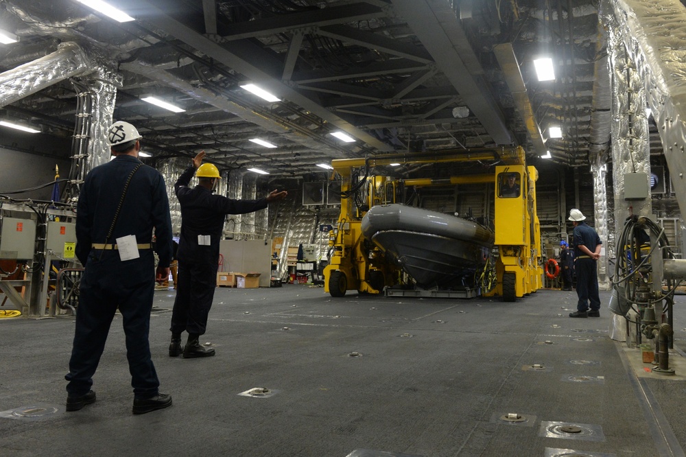 USS Omaha (LCS 12) Gold Crew Conducts MOBICON Certification