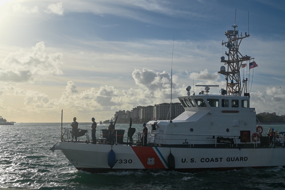 USCGC Manowar offloads more than 1,100lbs of cocaine