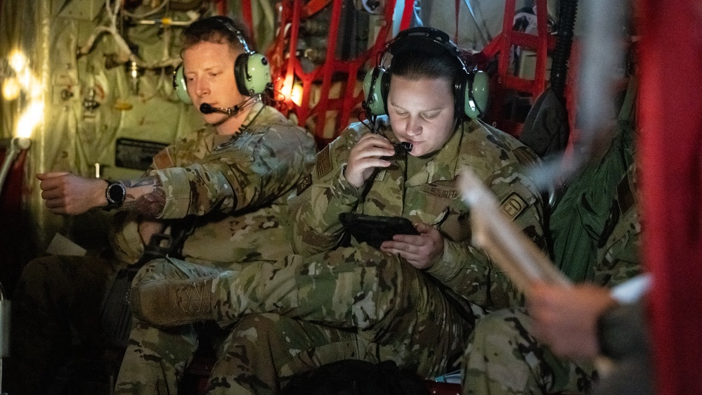 Aeromedical evacuation squadron trains on Marine Corps KC-130J Hercules