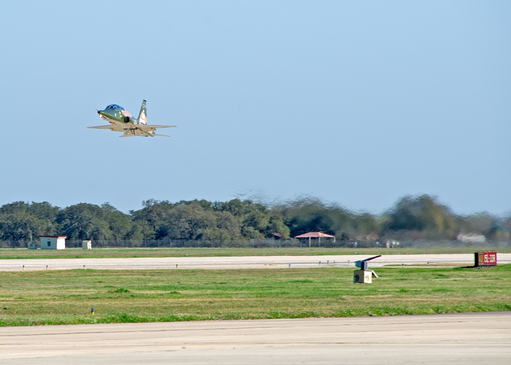 Three AF Reserve instructor pilots surpass 3,000 flight hour milestone