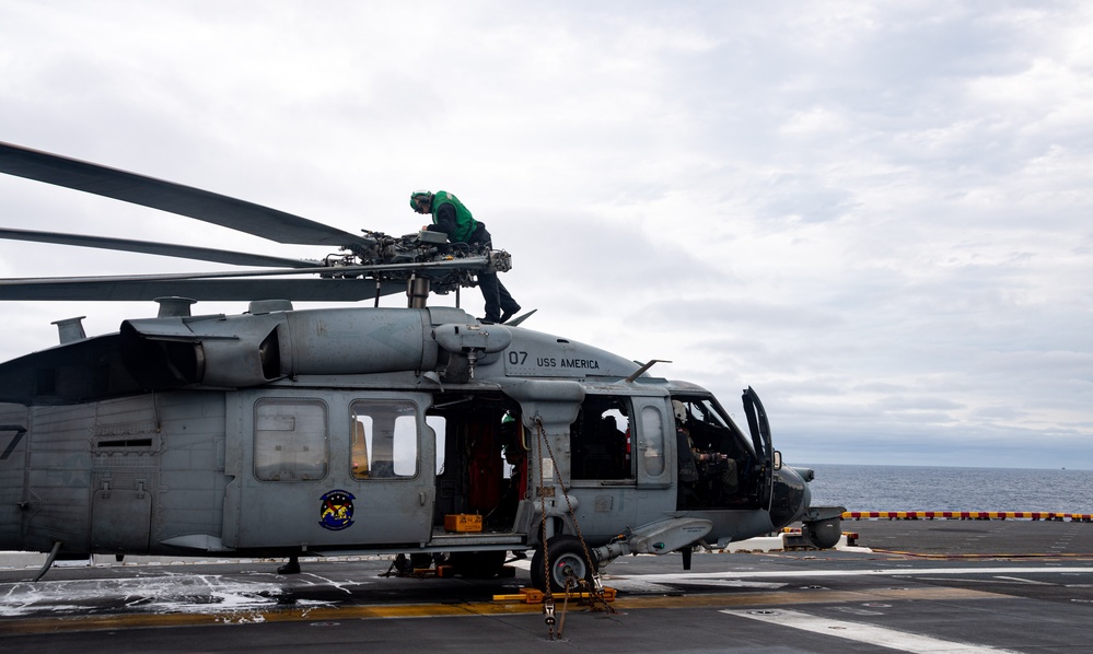 Helicopter Sea Combat Squadron 25 Conducts Maintenance Onboard USS America