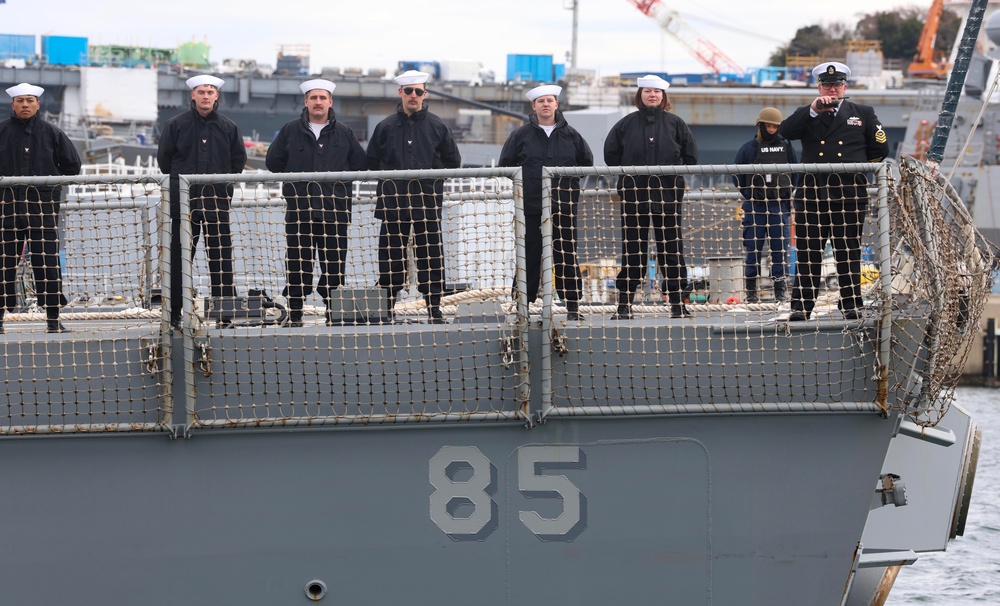 USS McCampbell Returns to Yokosuka to Commander, Destroyer Squadron 15