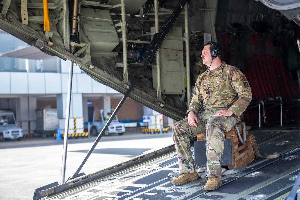 Configuring a U.S. Air Force C-130J for a static-jump line with Bangladesh partners