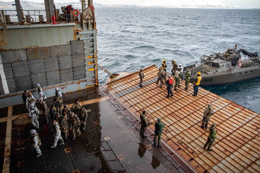 USS Gunston Hall conducts small boat operations with Le Bataillon de Fusiliers Marins (BFM) Détroyat and Swedish and Finnish Marines during Steadfast Defender 24