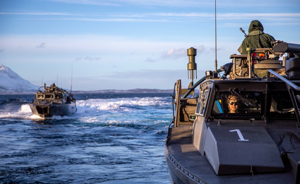 USS Gunston Hall conducts small boat operations with Le Bataillon de Fusiliers Marins (BFM) Détroyat and Swedish and Finnish Marines during Steadfast Defender 24