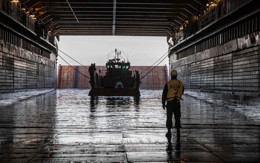 USS Gunston Hall conducts small boat operations with Le Bataillon de Fusiliers Marins (BFM) Détroyat and Swedish and Finnish Marines during Steadfast Defender 24