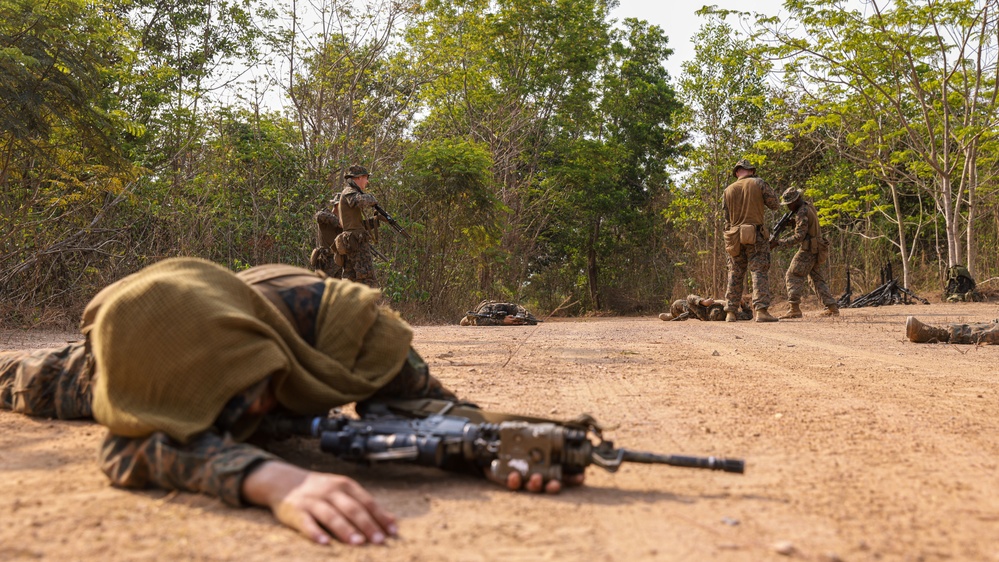 Royal Thai Marines Share Jungle Tactics with 15th MEU