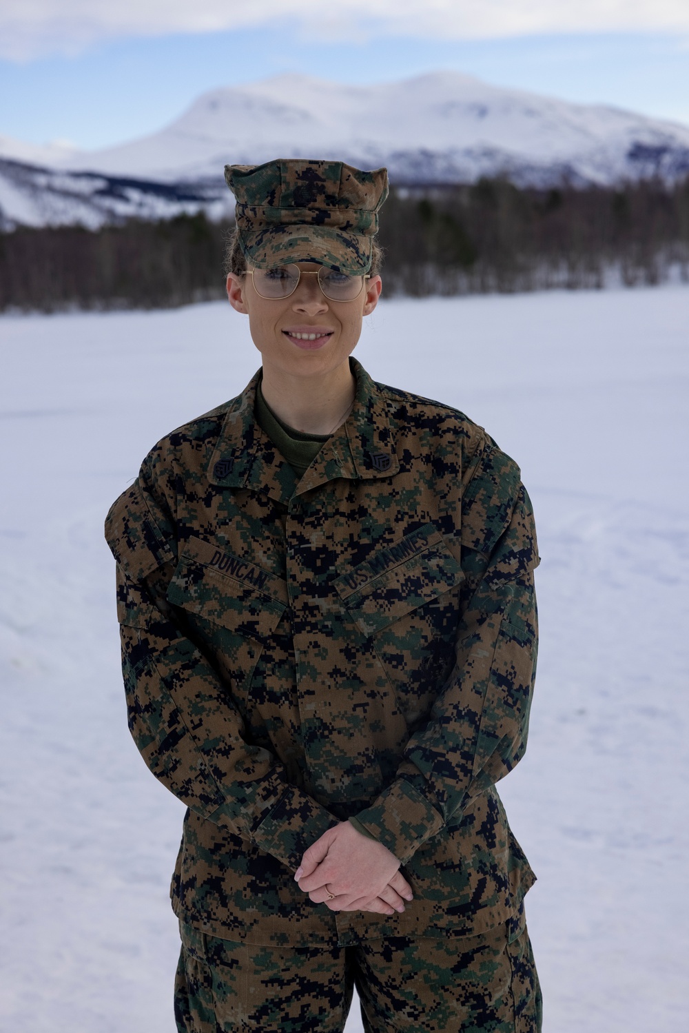 U.S. Marine with 2nd Marine Aircraft Wing reenlists in Norway