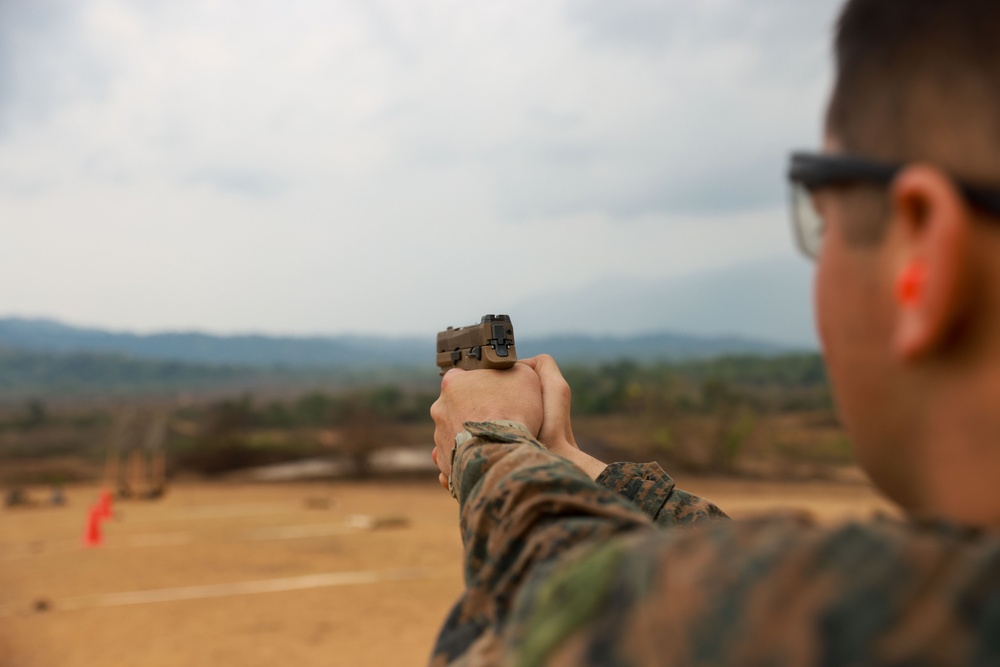 DVIDS - Images - 15th MEU and Royal Thai Marines Hold Combat ...