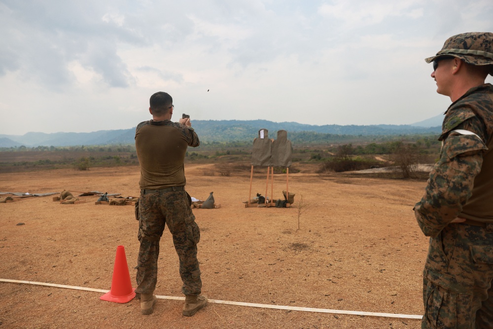 15th MEU and Royal Thai Marines Hold Combat Marksmanship Program