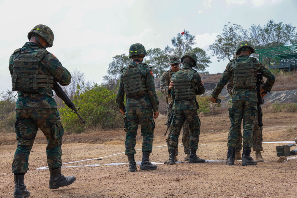 15th MEU, Royal Thai Marines Conduct Tables 3-6