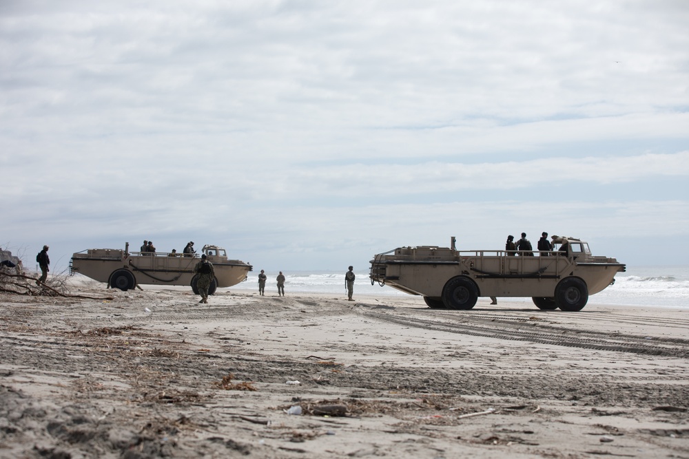 Beach Master Unit and Amphibious Construction Battalion take part in Project Convergence- Capstone 4