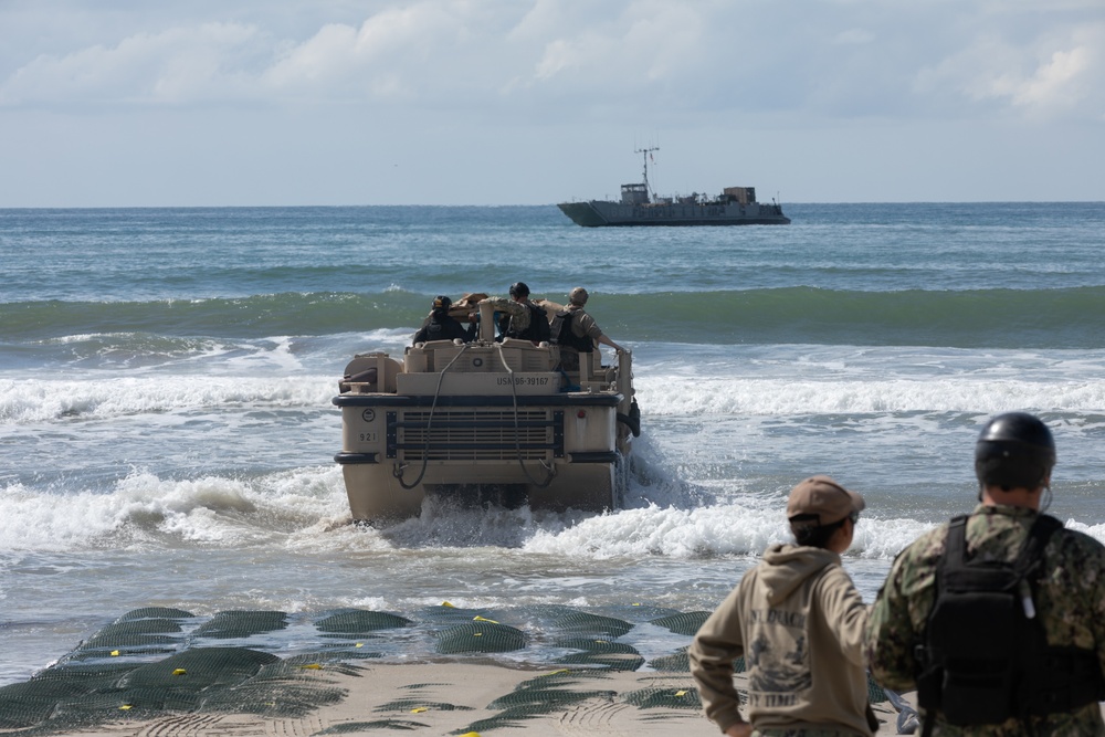 Beachmaster Unit 1 and Amphibious Construction Battalion take part in Project Convergence- Capstone 4