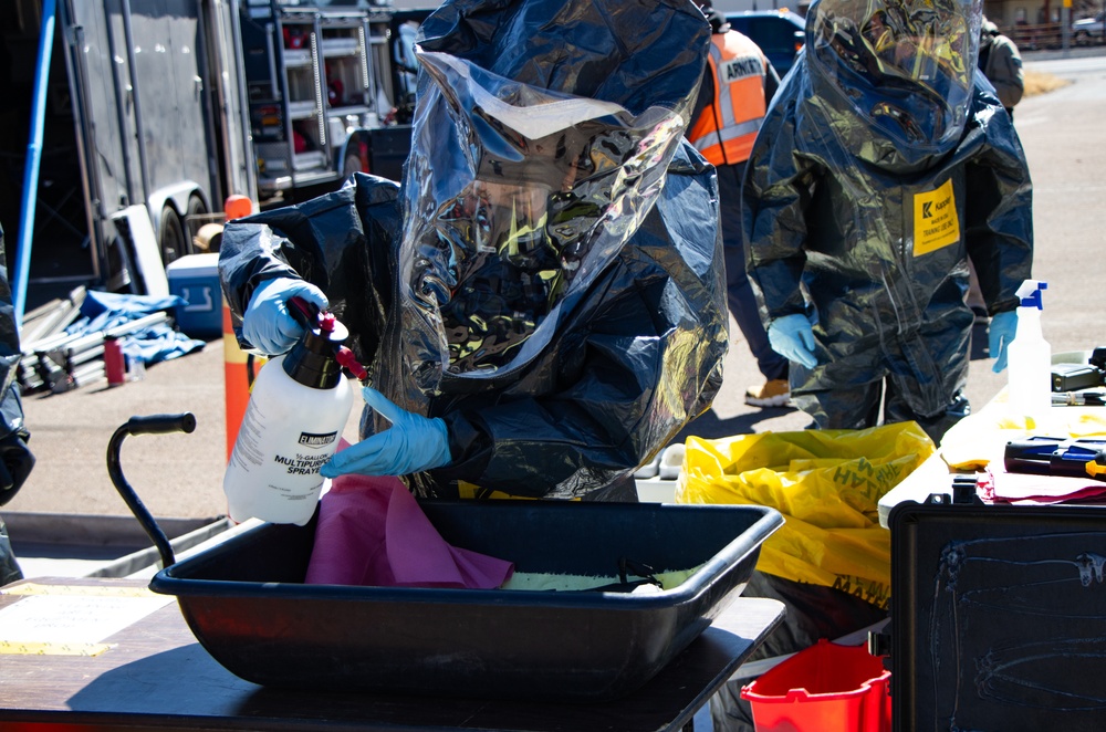 Arizona and New Mexico Civil Support Teams train with civil agencies