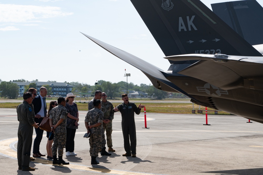 Community event introduces F-35 Lighting II to Brunei