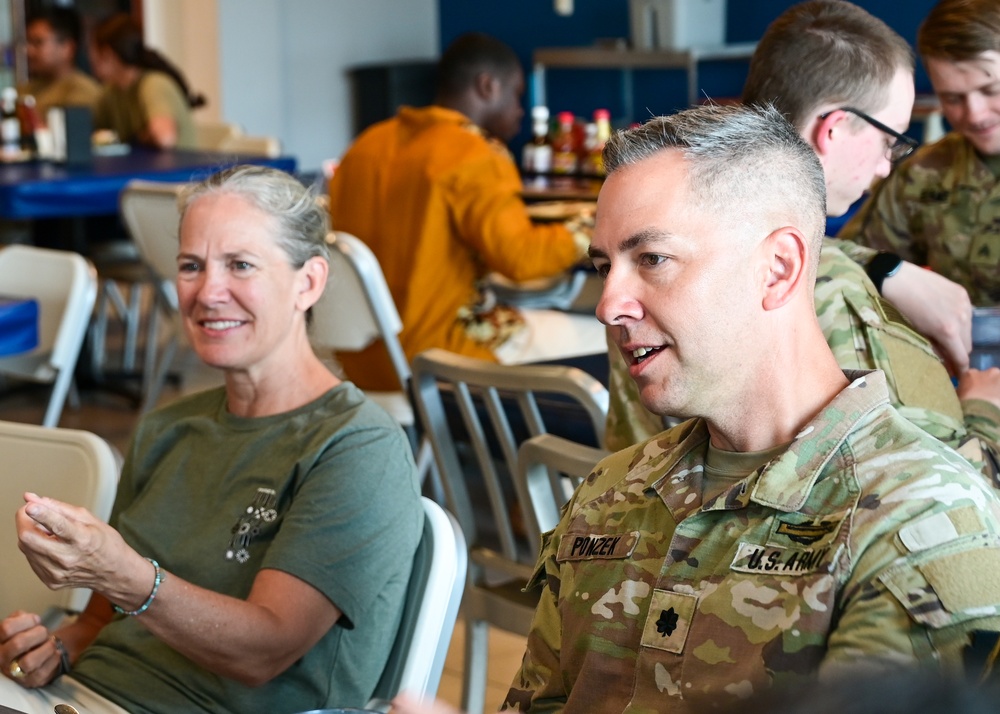 Commanding General Shawley Shares in Lunch and Conversations with Soldiers